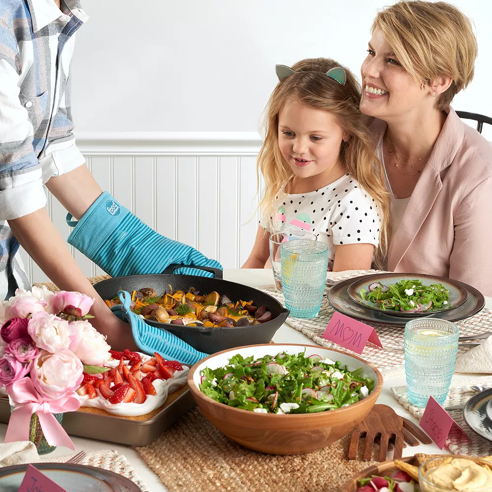 Food Network™ Stripe Silicone Oven Mitt 4 Food Network™ Stripe Silicone Oven Mitt - Image 2