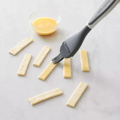 Food Network™ Reversible Basting Brush 10 Food Network™ Reversible Basting Brush -Professional Kitchen Supplies Store 3276515 ALT3